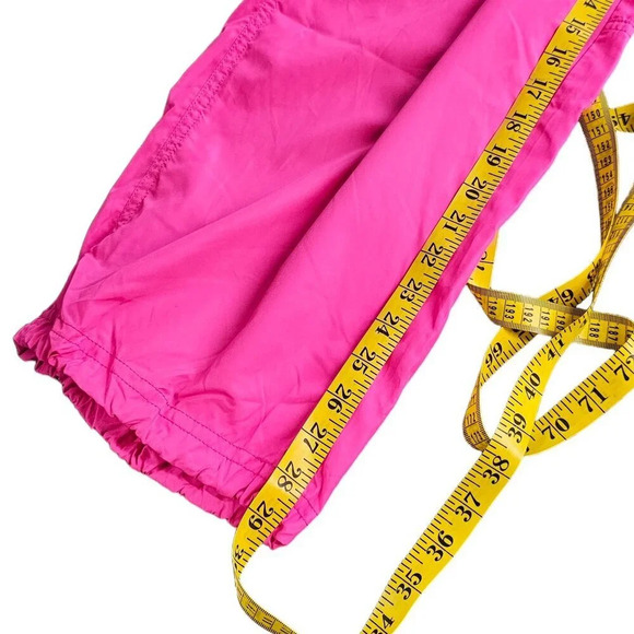 Aritzia TNA Parachute Cargo Wind Pants  Size XS Hot Pink Toggle Waist Joggers - Picture 11 of 13
